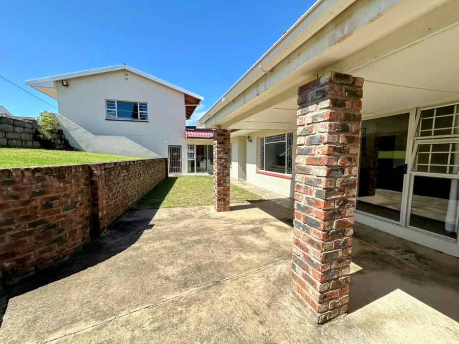 4 Bedroom Property for Sale in Gonubie Eastern Cape